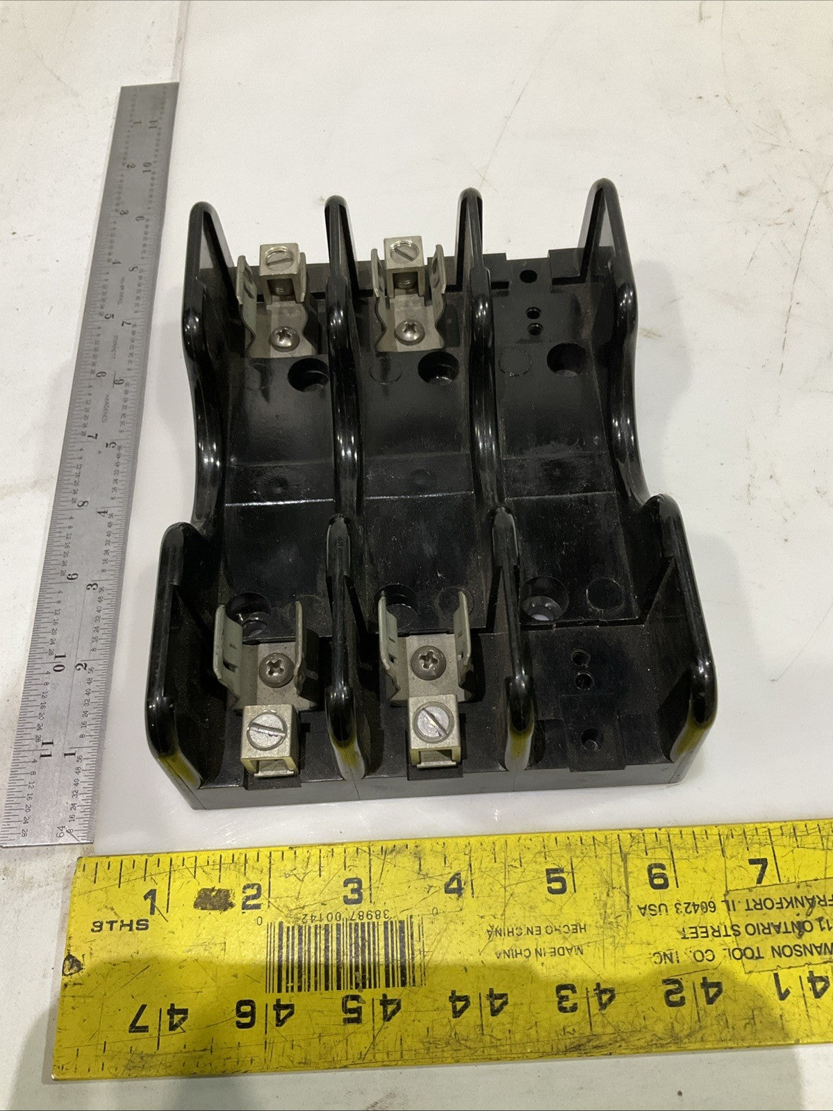 BUSS   IB0032  600V 30A  FUSE  HOLDER  T2M