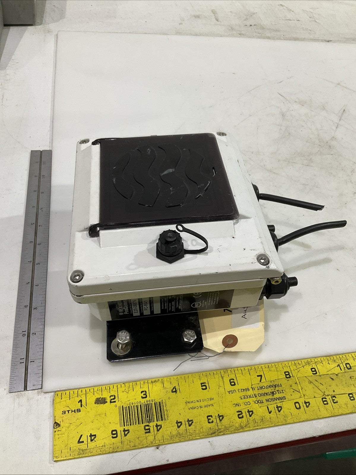 MCCROMETER   PC-RA1  E20-06876  ELECTROMAGNETIC  FLOWMETER  CONVERTER   K2M
