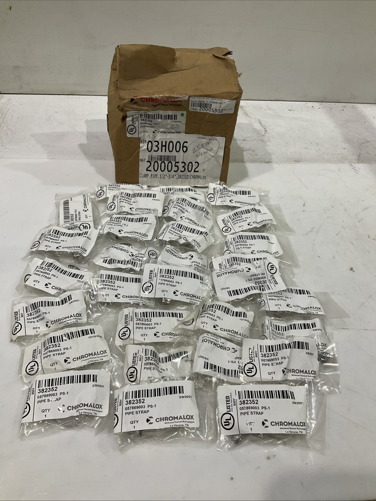 CHROMALOX  800Y 382352 057869003 PS-1 PIPE CLAMP STRAP  LOT OF 30  678