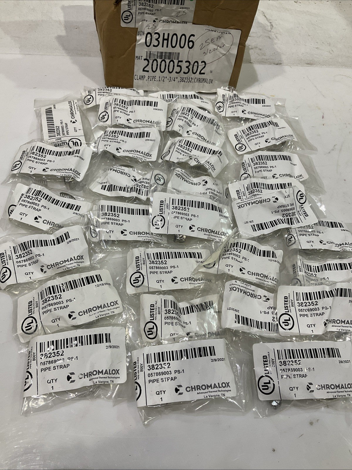 CHROMALOX  800Y 382352 057869003 PS-1 PIPE CLAMP STRAP  LOT OF 30  678