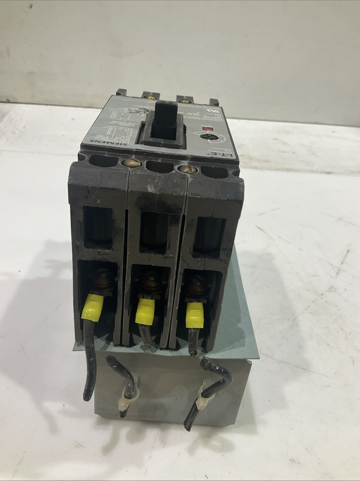 SIEMENS I.T.E   ED63A040 MOTOR CIRCUIT BREAKER  INTERRUPTER   F2M
