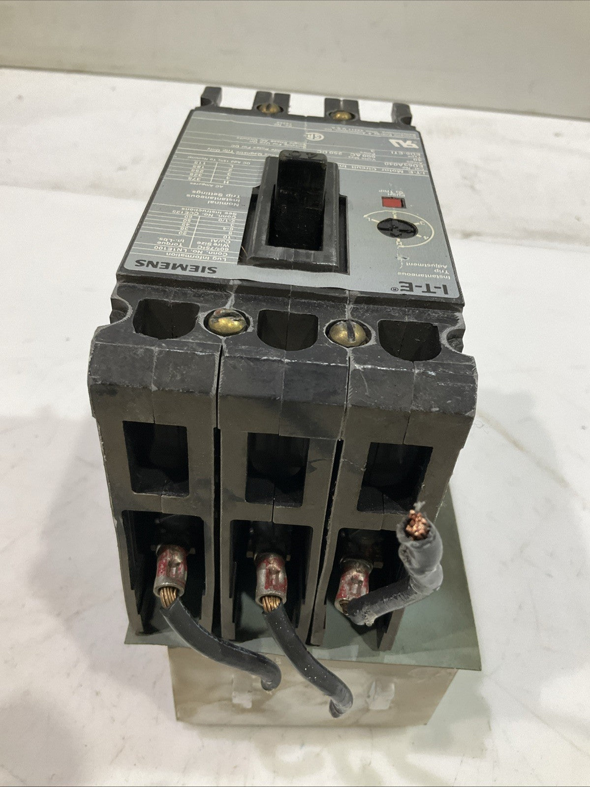 SIEMENS I.T.E  ED63A040 MOTOR  CIRCUIT BREAKER  INTERRUPTER  F2M
