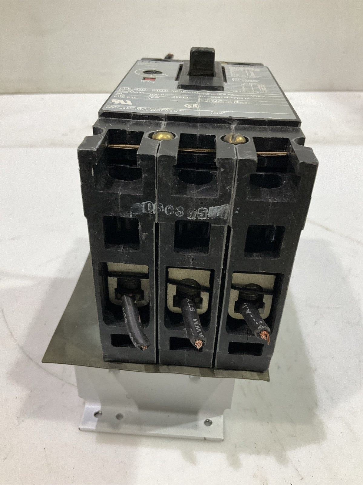 SIEMENS I.T.E  ED63A040 MOTOR  CIRCUIT BREAKER  INTERRUPTER  F2M