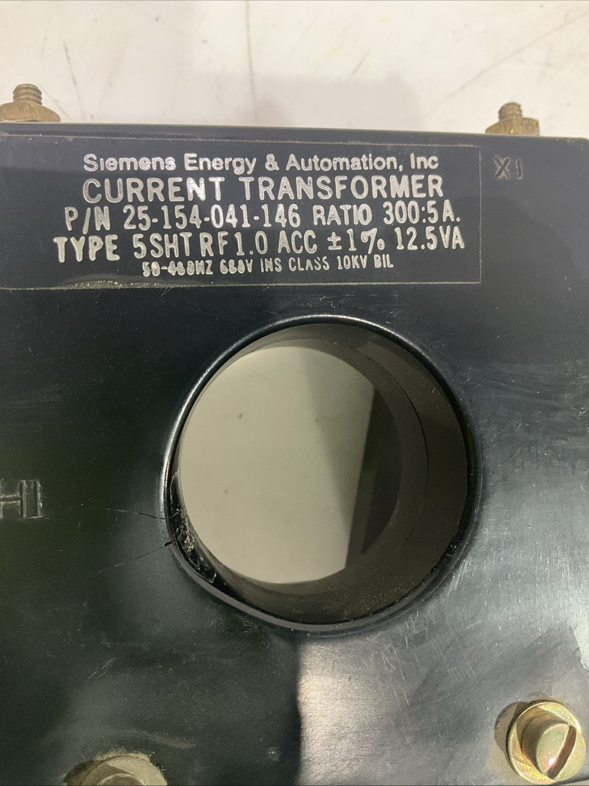 SIEMENS 25-154-041-146 CURRENT TRANSFORMER CIRCUIT BREAKER 300.5 F2M LOT OF 3