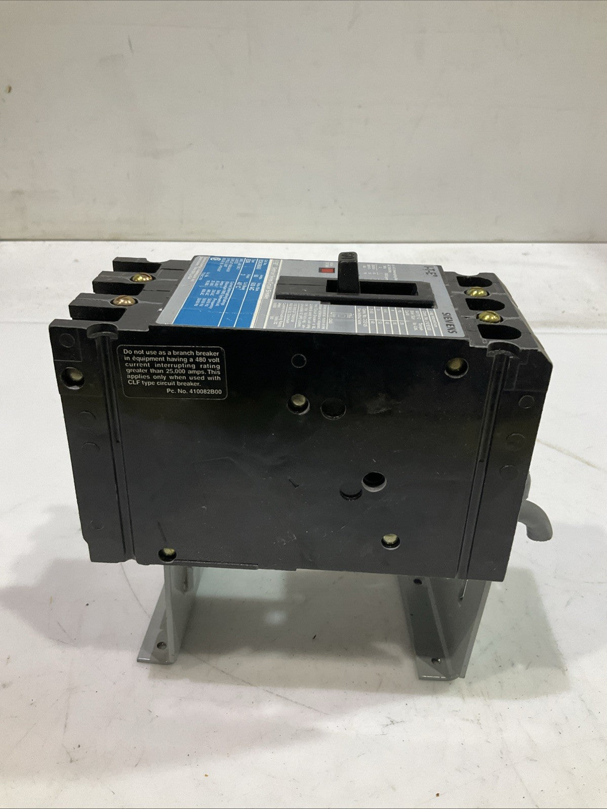 SIEMENS I-T-E  ED63B060  SENTRON SIRIES 3POLE CIRCUIT BREAKER  60AMPS  600AC F2M