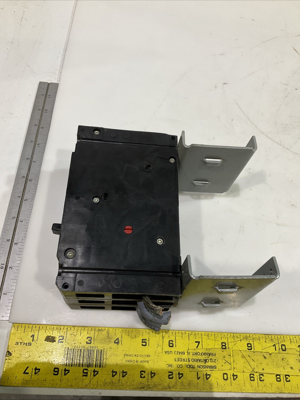 SIEMENS I-T-E  ED63B060  SENTRON SIRIES 3POLE CIRCUIT BREAKER  60AMPS  600AC F2M