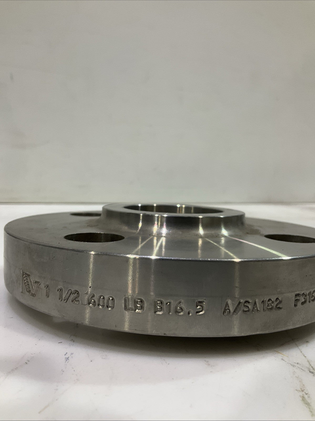 VIEGA  1 1/2600LB  B16.5  A/SA182 F316/316L  103102  METAL  SOCKET  FLANGE  A9T