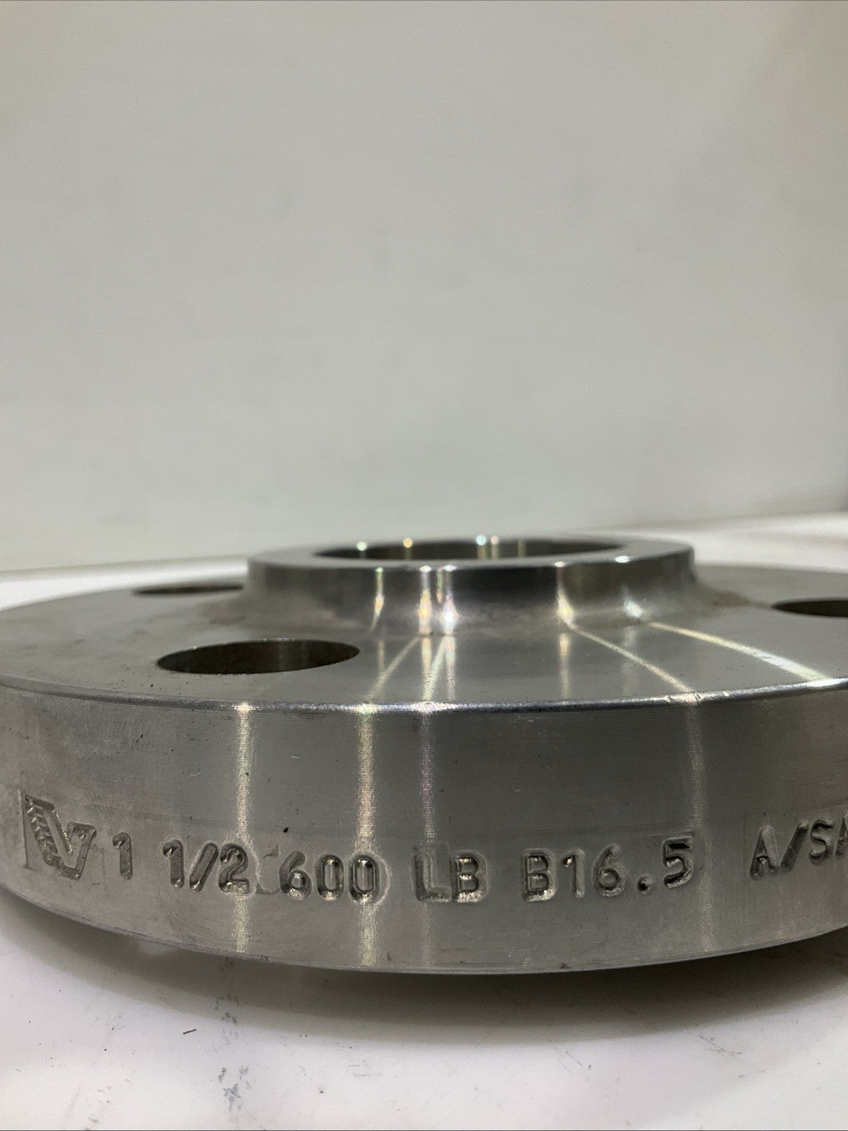 VIEGA  1 1/2600LB  B16.5  A/SA182 F316/316L  103102  METAL  SOCKET  FLANGE  A9T