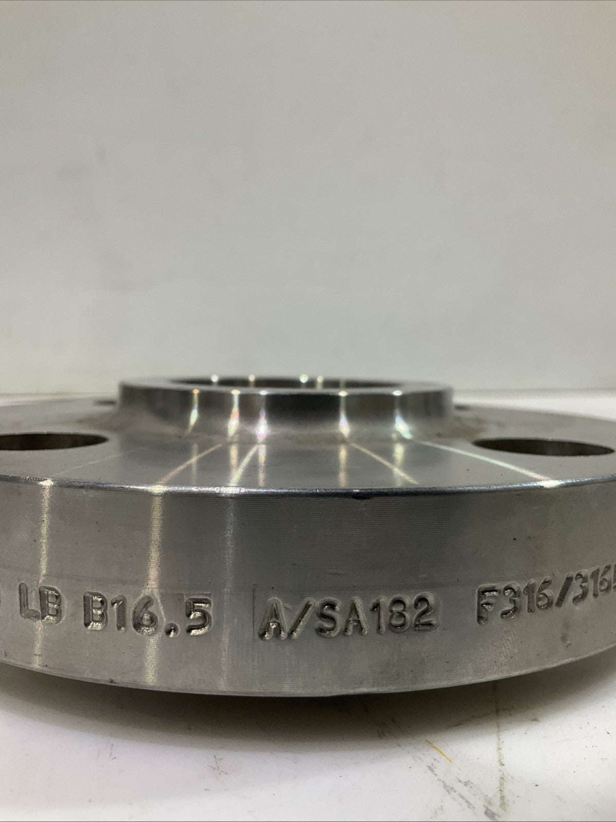 VIEGA  1 1/2600LB  B16.5  A/SA182 F316/316L  103102  METAL  SOCKET  FLANGE  A9T