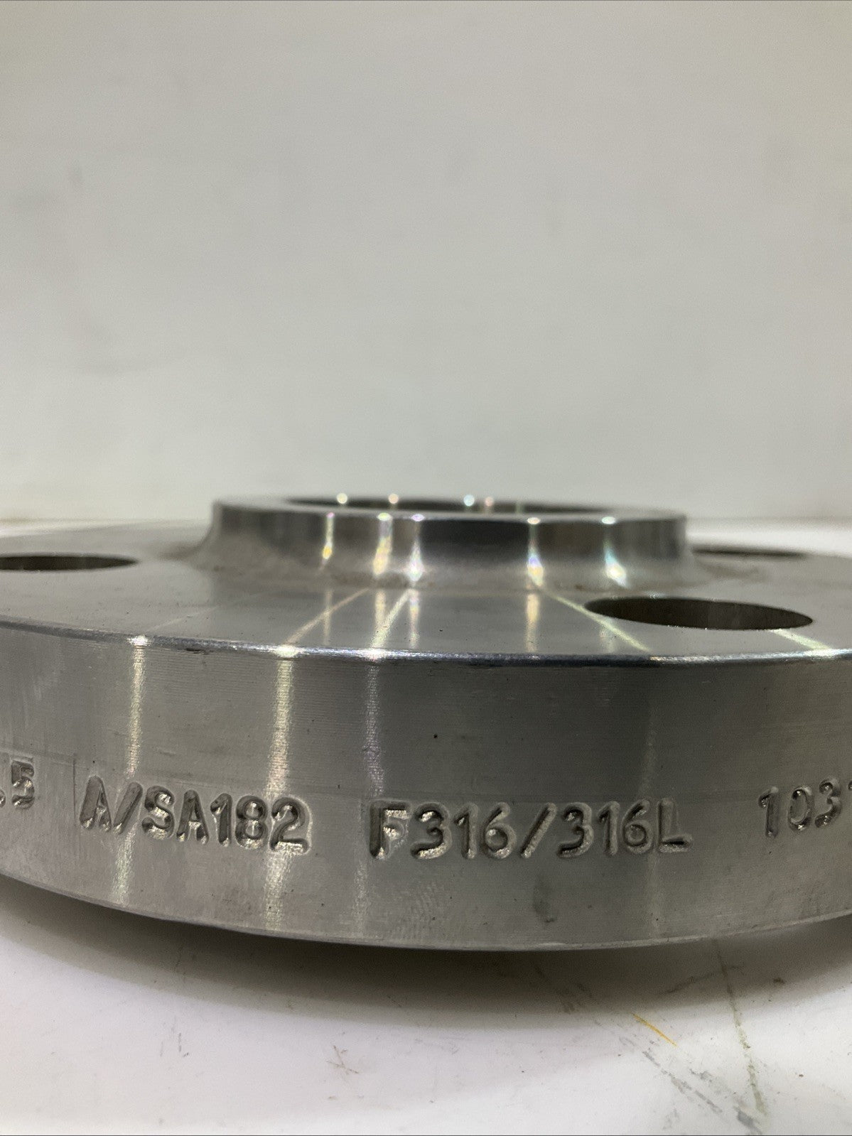 VIEGA  1 1/2600LB  B16.5  A/SA182 F316/316L  103102  METAL  SOCKET  FLANGE  A9T