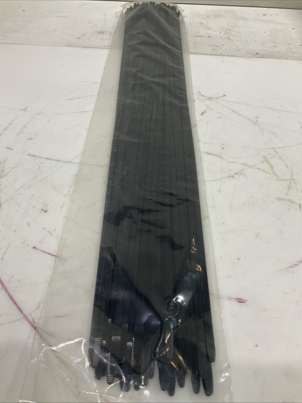 THOMAS&BETTS  TY529MX TY-RAP WATER RESISTANT CABLE ZIP TIE 30.0X0.27 QTY 500 A9T