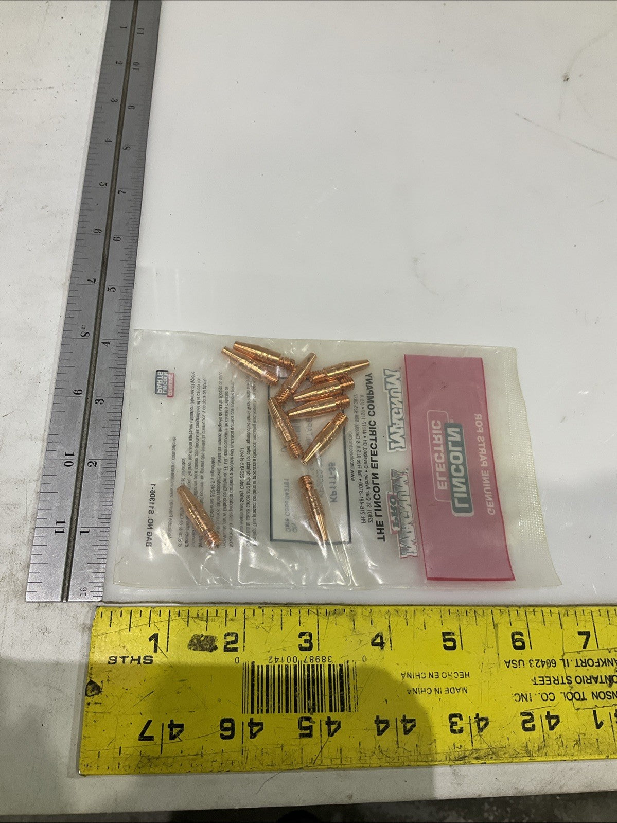 LINCOLN ELECTRIC  KP11T-35  TAPERED  CONTACT  TIP MAGNUM 035 LOT OF  11  A9T