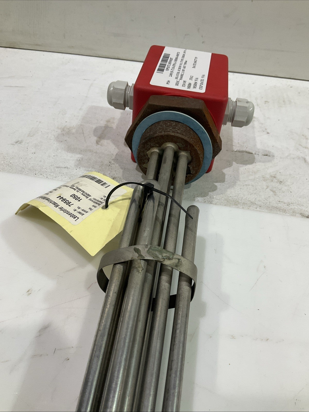 SCHNIEWINDT  3KW IMMERSION HEATER  SCREW IN TYPE  EHK09 50/60HZ  J8K