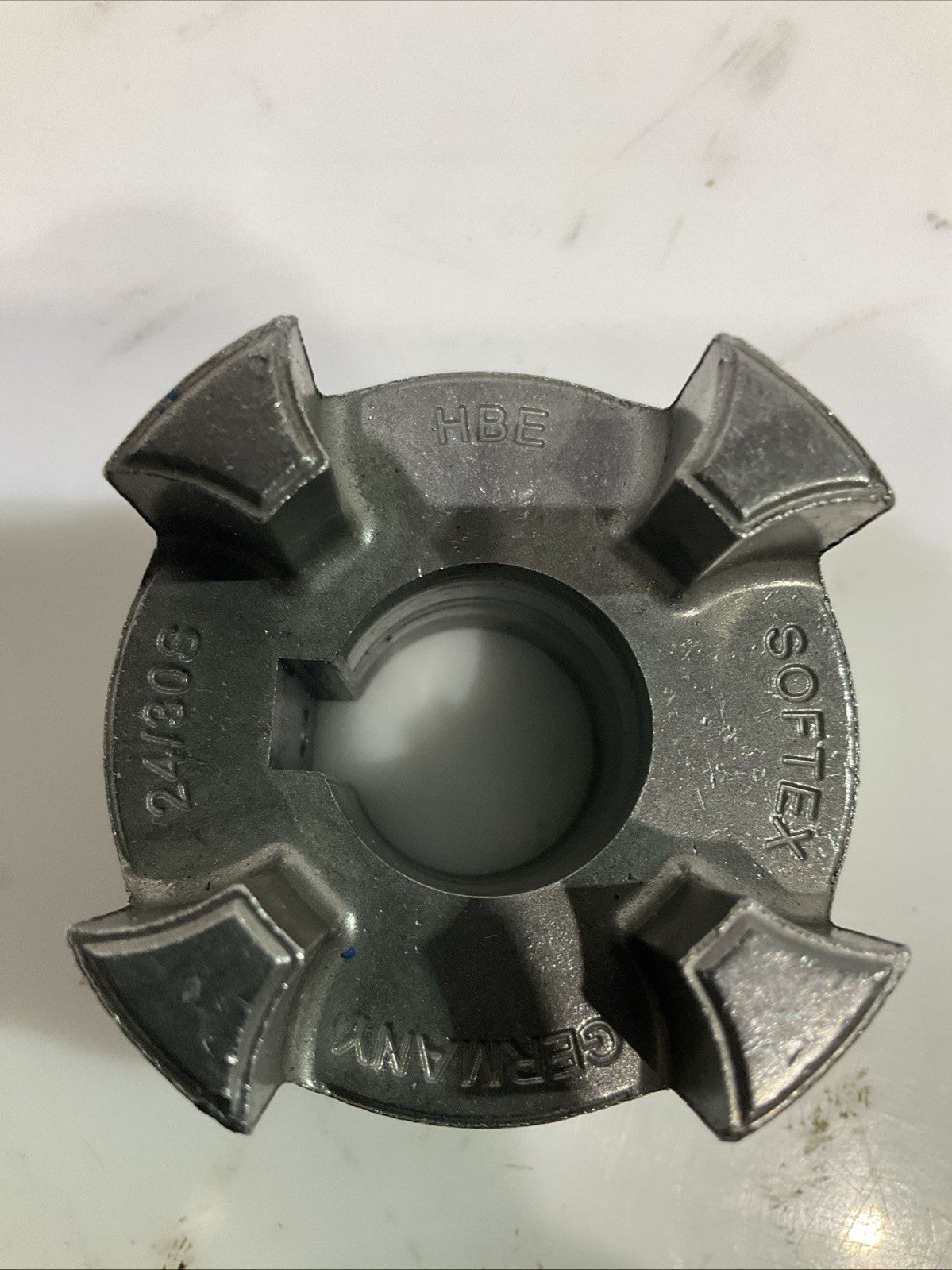 HBE SOFTEX  24/30S  FLANFE  COUPLING  JAW  LOT OF 4  J8K