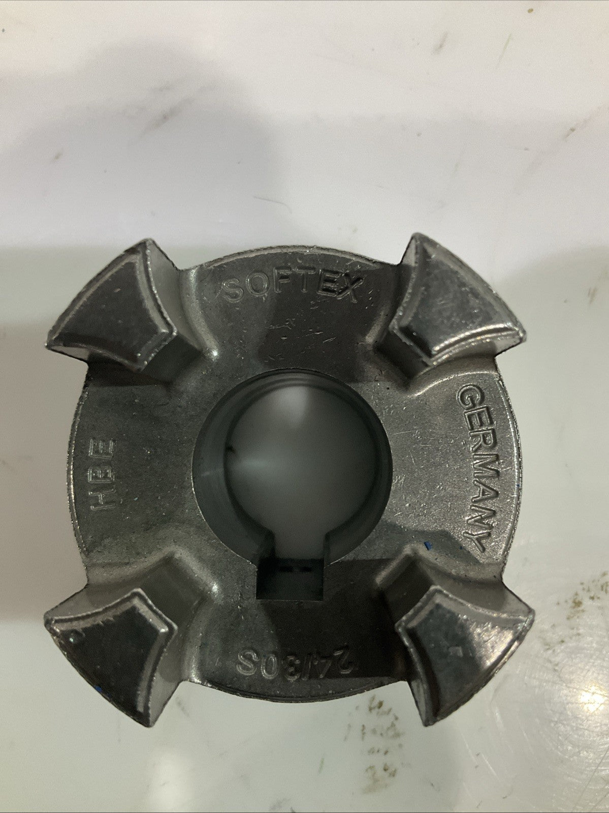 HBE SOFTEX  24/30S  FLANFE  COUPLING  JAW  LOT OF 4  J8K