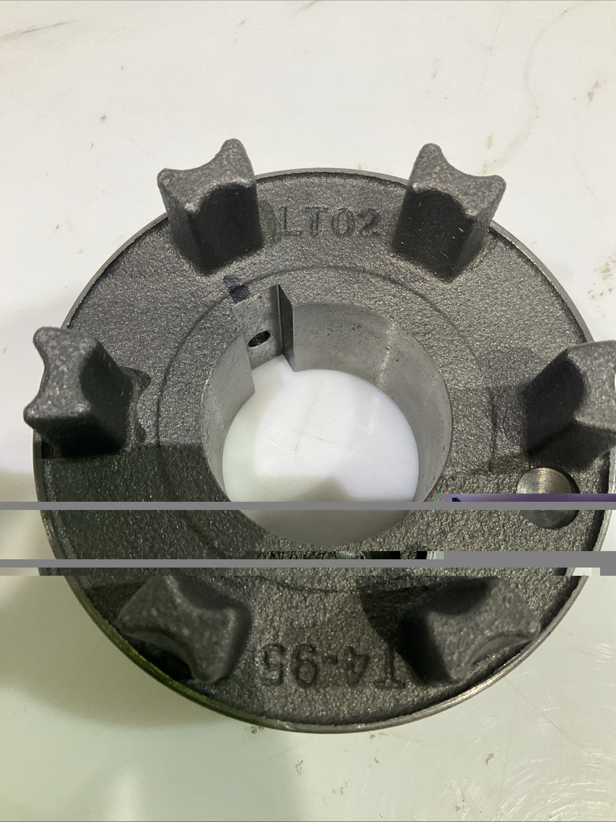 FLENDER N-EUPEX  T4-95  46260892  TYPE B PIN COUPLING  SHAFT  J8K