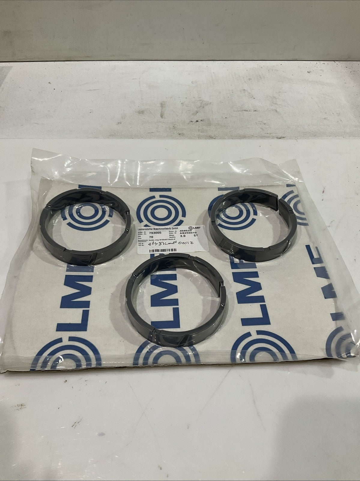 LMF  793005  GUIDE RING  122X110X24.6  LOT OF  3  J8K