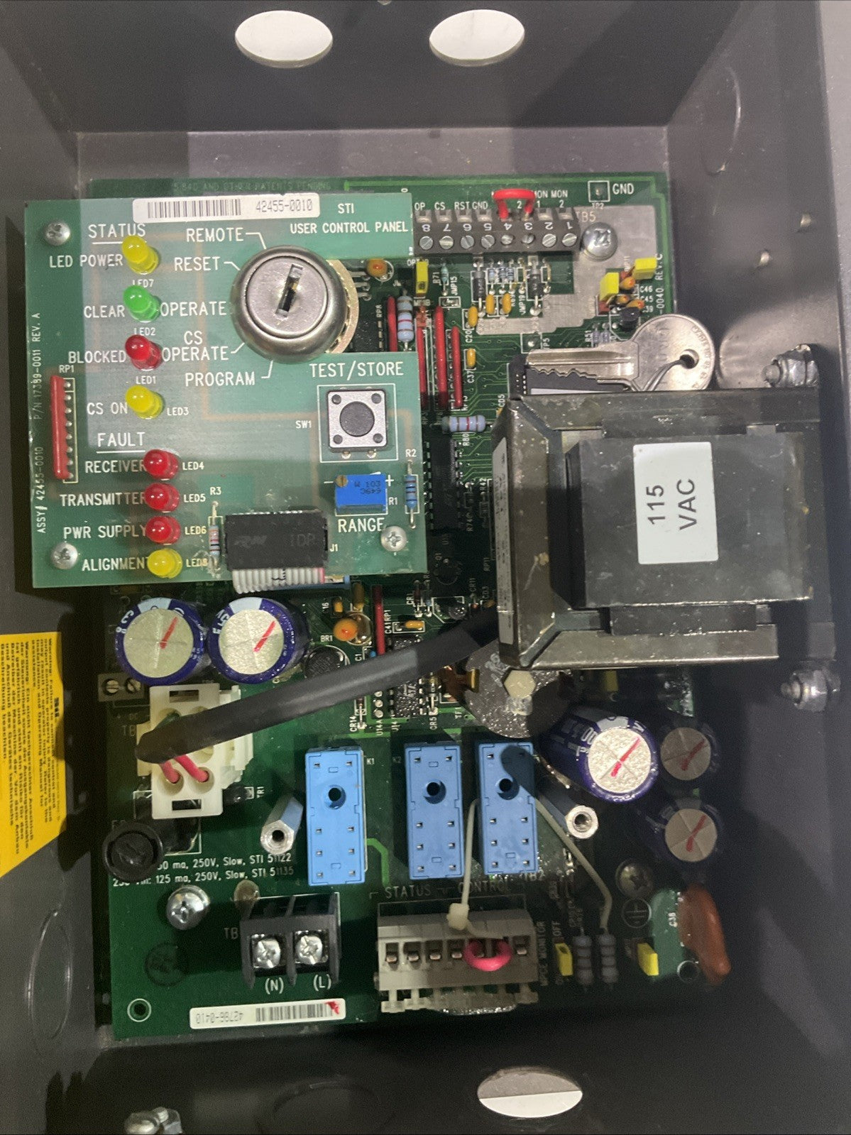 STI  MS432B2-AC1-15X-05R-U LIGHT CURTAIN CONTROLLER CIRCUIT BOARD BOX 115VAC Y2M