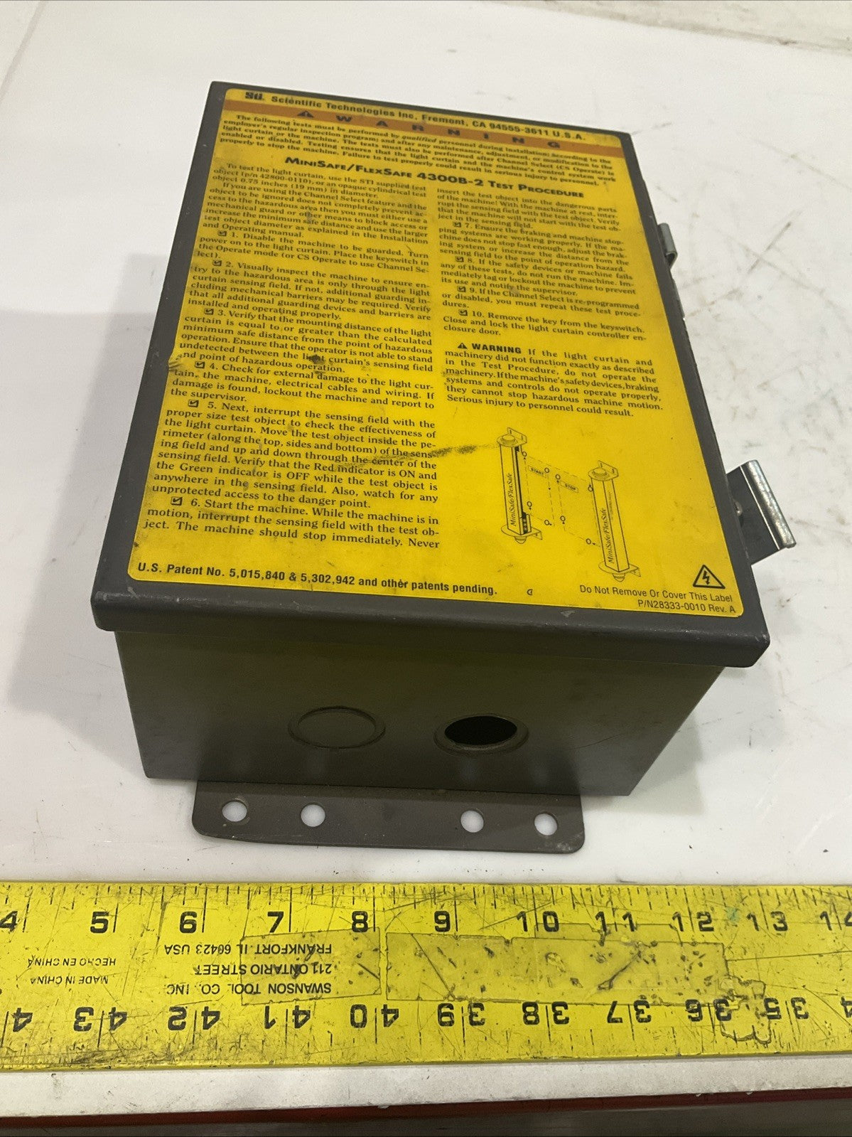 STI  MS432B2-AC1-15X-05R-U LIGHT CURTAIN CONTROLLER CIRCUIT BOARD BOX 115VAC Y2M