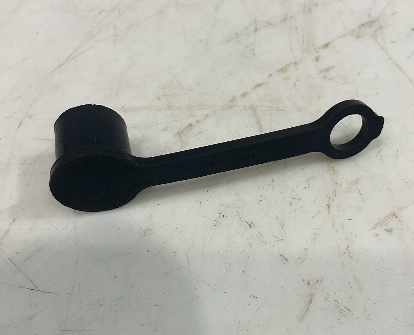 PARKER   PD6-285   QUICK  1/8  BODY DUST CUP DIVISION  LOT OF 10  Y2M