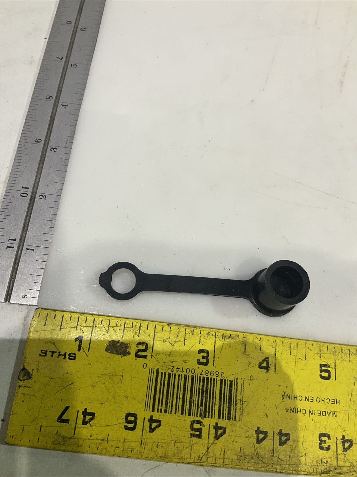 PARKER   PD6-285   QUICK  1/8  BODY DUST CUP DIVISION  LOT OF 10  Y2M