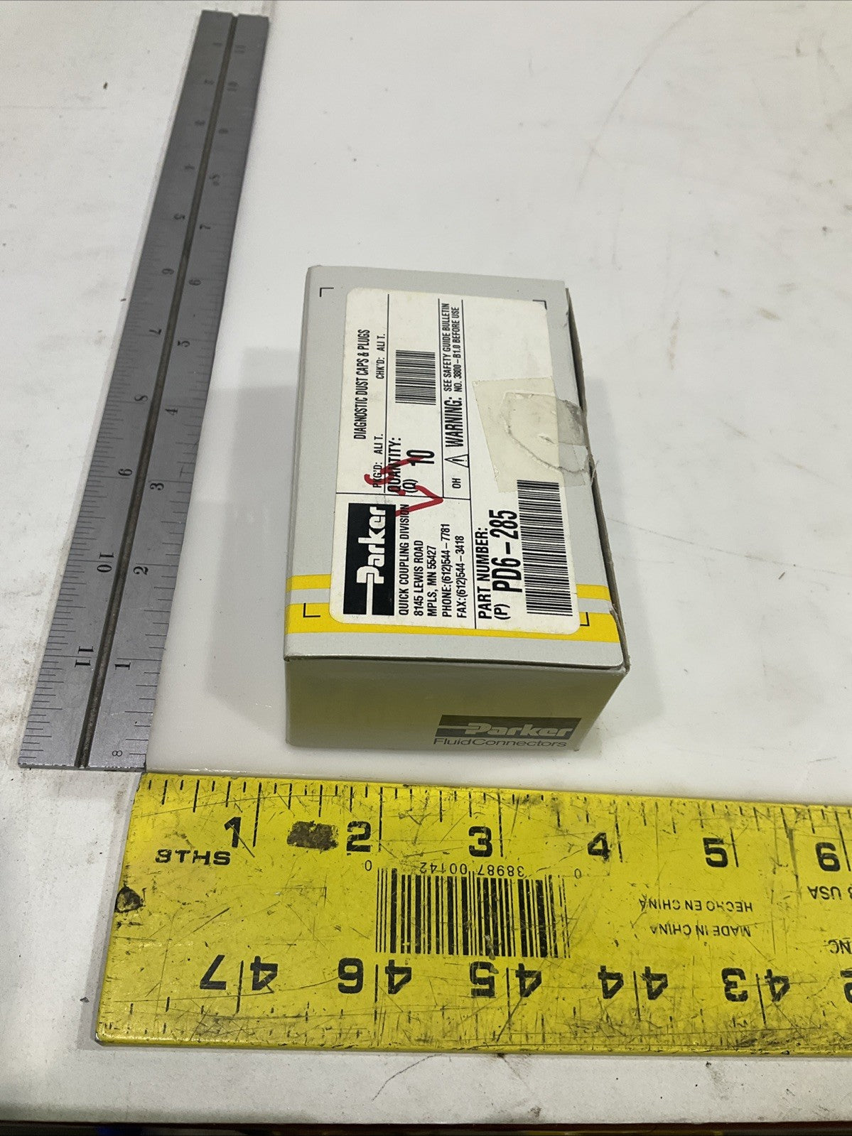 PARKER   PD6-285   QUICK  1/8  BODY DUST CUP DIVISION  LOT OF 10  Y2M