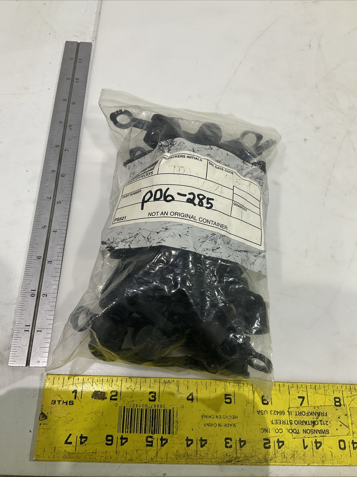 PARKER  PD6-285  QUICK  1/8 BODY  DUST CUP DIVISION  LOT OF 50   Y2M