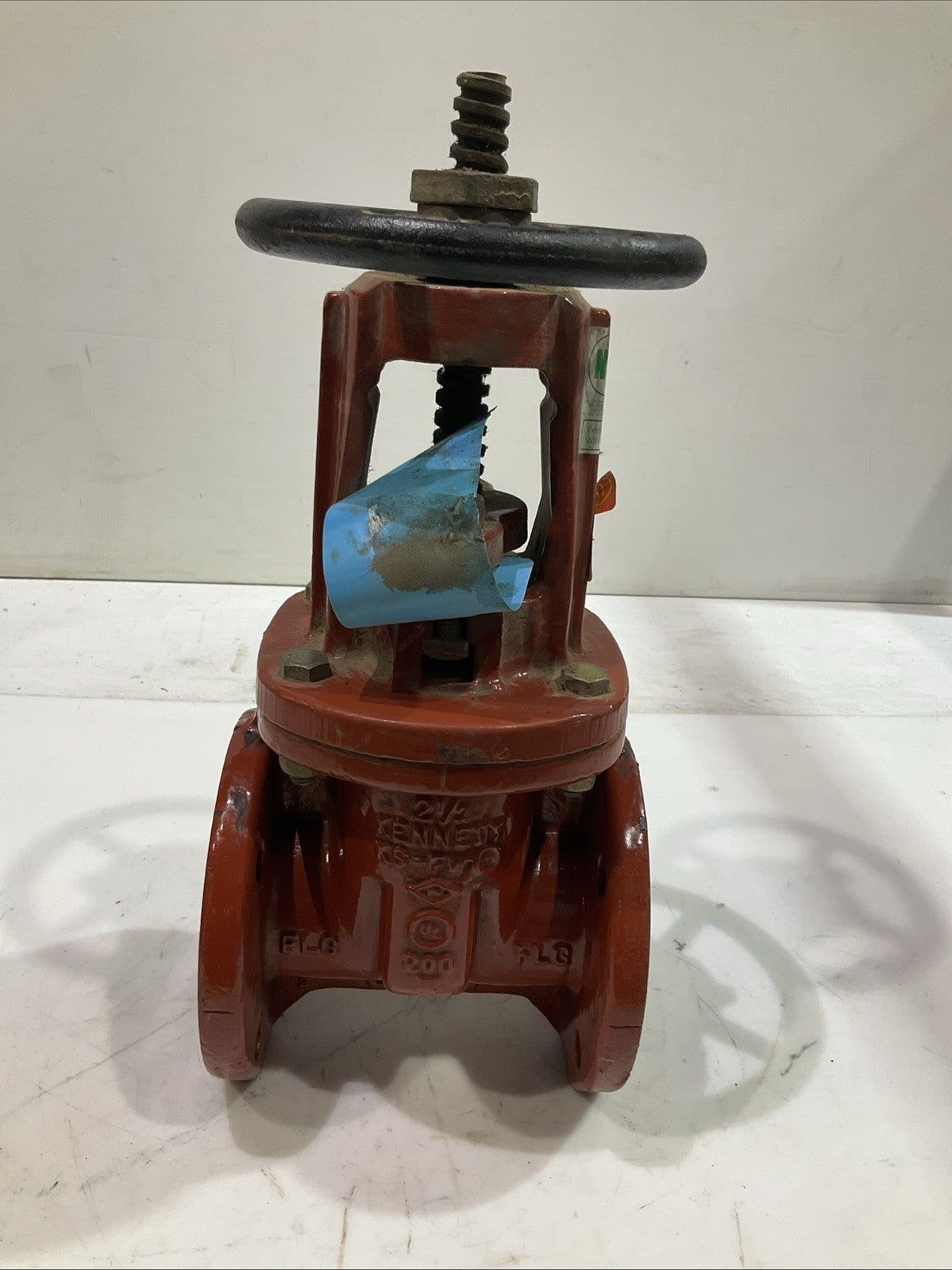 KENNEDY   KS-FW-O-200  RESILIENT 2-1/2" WEDGE  GATE VALVE  V2M