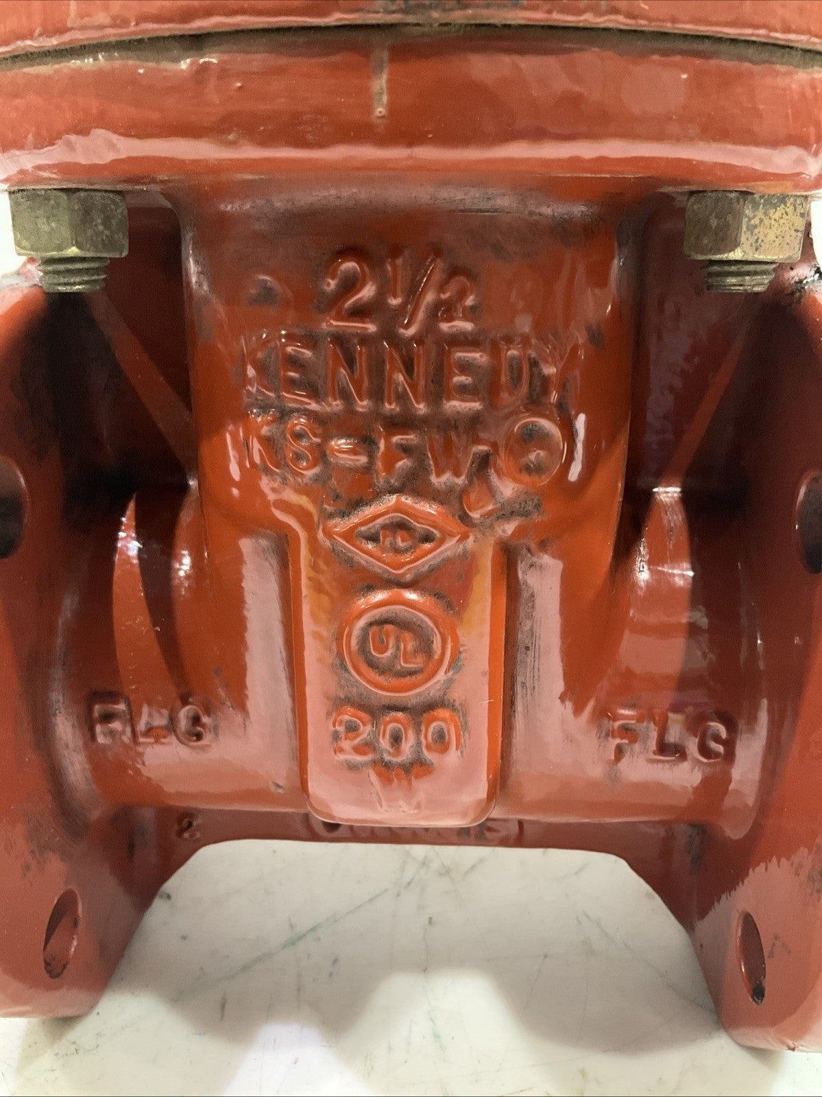KENNEDY   KS-FW-O-200  RESILIENT 2-1/2" WEDGE  GATE VALVE  V2M