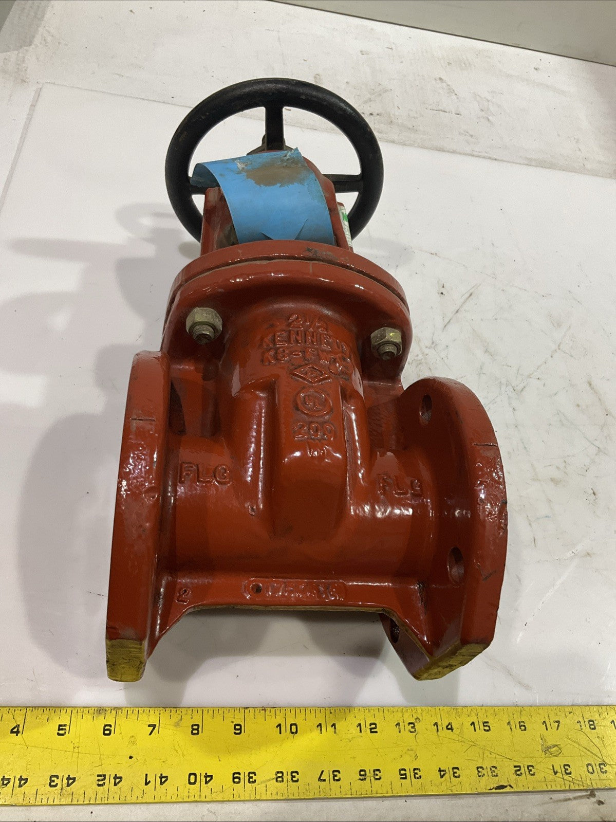 KENNEDY   KS-FW-O-200  RESILIENT 2-1/2" WEDGE  GATE VALVE  V2M