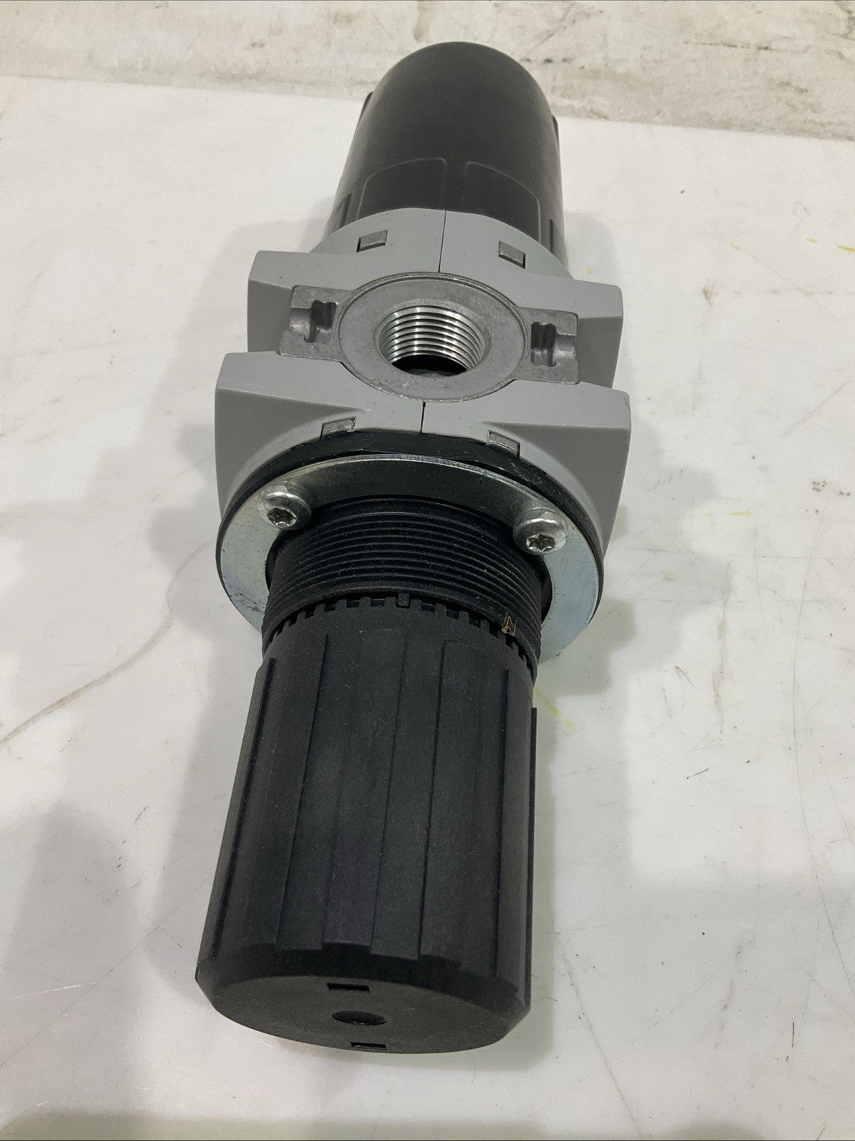 PARKER  P3YEA96ESCBNJN  REGULATOR PNEUMATIC FILTER  WATTS  Q9W