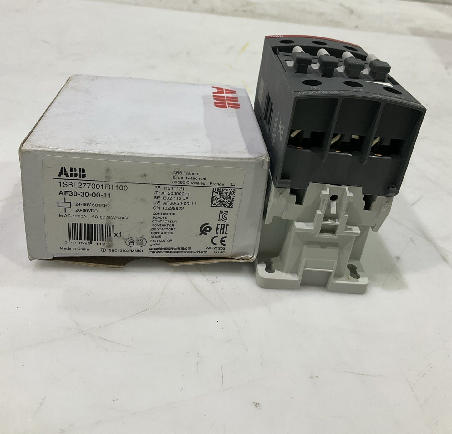 ABB  AF30-30-00-1100  1SBL277001R1100  CONTACTOR  COIL24 60VAC/DC  Q9W