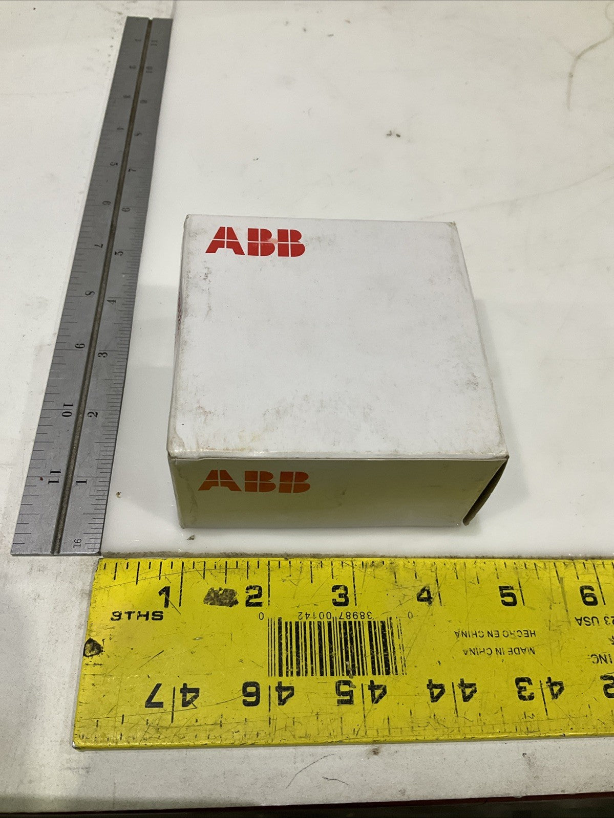 ABB  AF30-30-00-1100  1SBL277001R1100  CONTACTOR  COIL24 60VAC/DC  Q9W