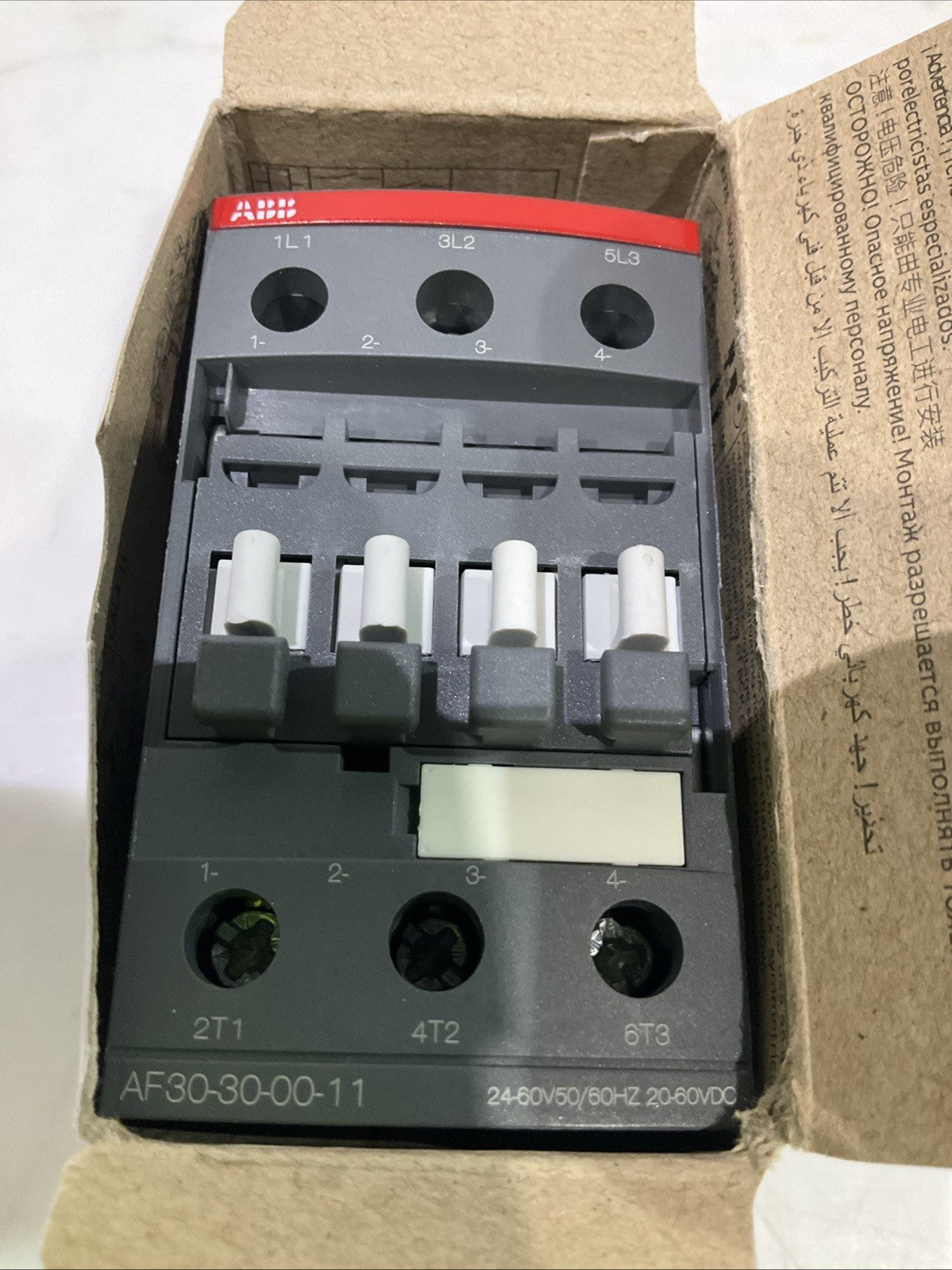 ABB  AF30-30-00-1100  1SBL277001R1100  CONTACTOR  COIL24 60VAC/DC  Q9W