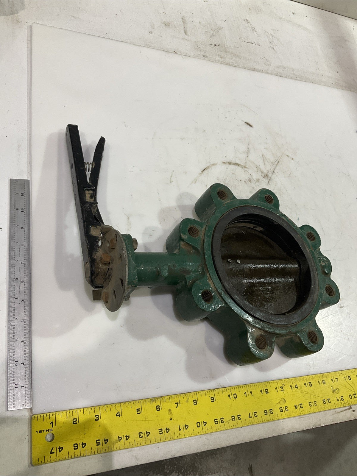 VELAN CENTERLINE 63 C954  CI BODY  200PSI 6" BUTTERFLY VALVE   V2M