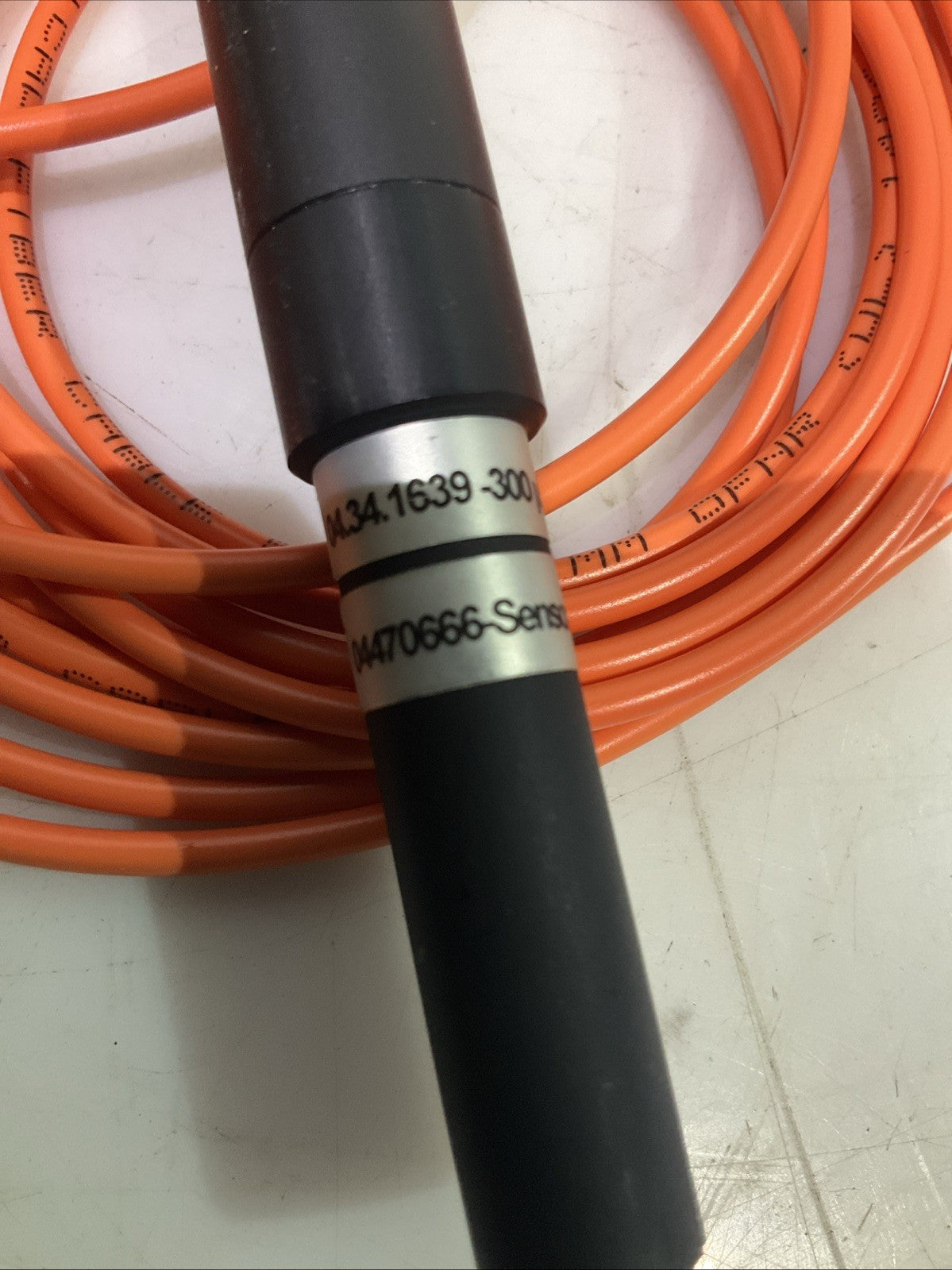 NANOVEA   MP-7DE82E74  04.34.1639-300PM   04470666 SENSOR  CABLE AND DONGLE  R5T