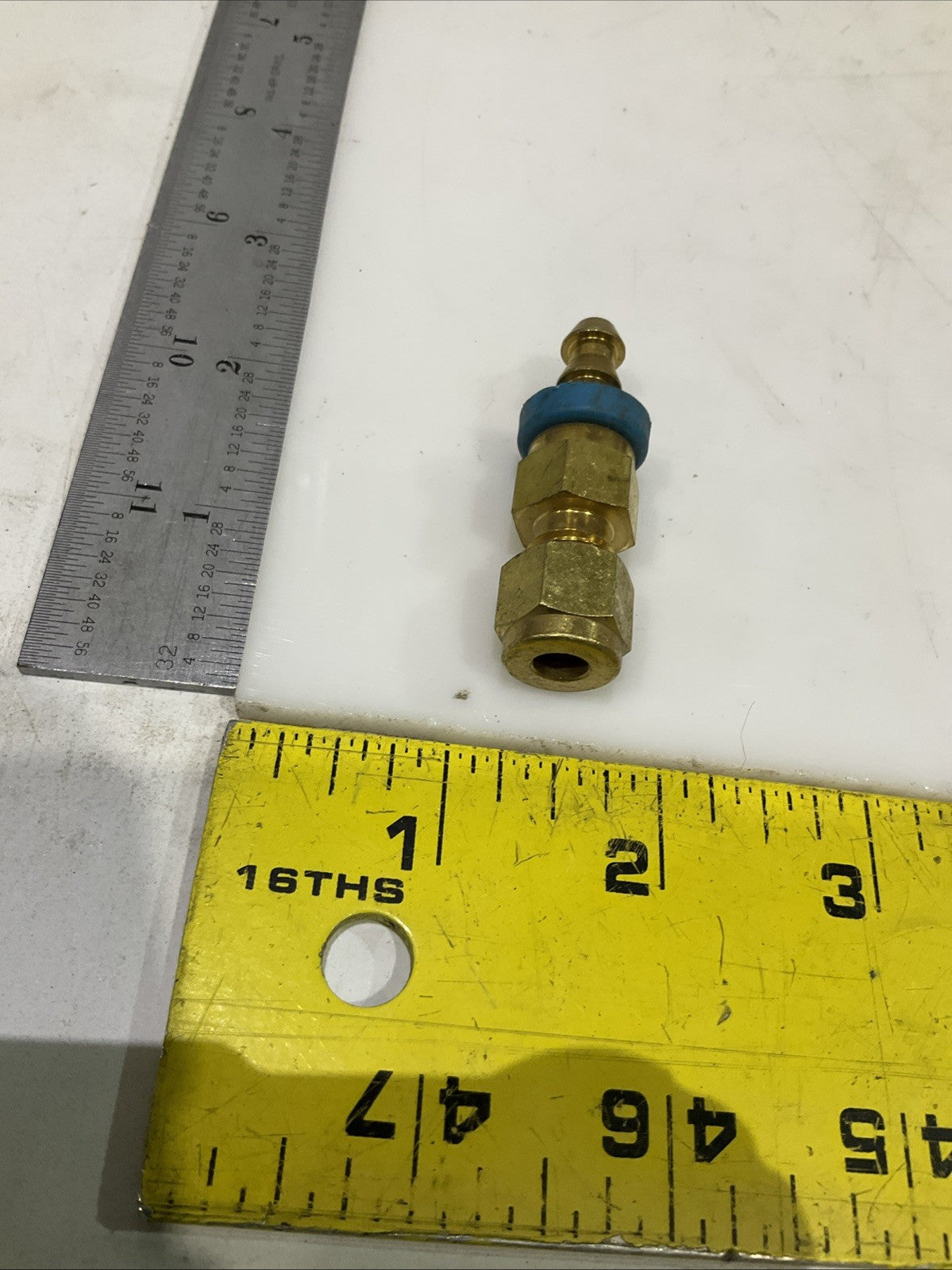 SWAGELOK B-PB6-PM4  PUSH ON HOSE FITTING LOT OF 220   R5T