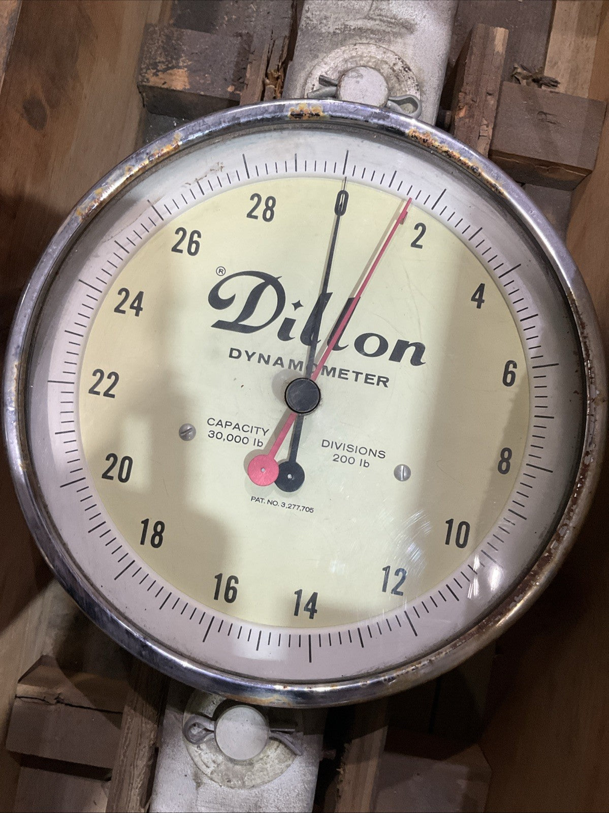 DILLON-DYNAMOMETER  3.277.705.  CAPACITY  30,000LB. DIVISIONS 200LB  R5T