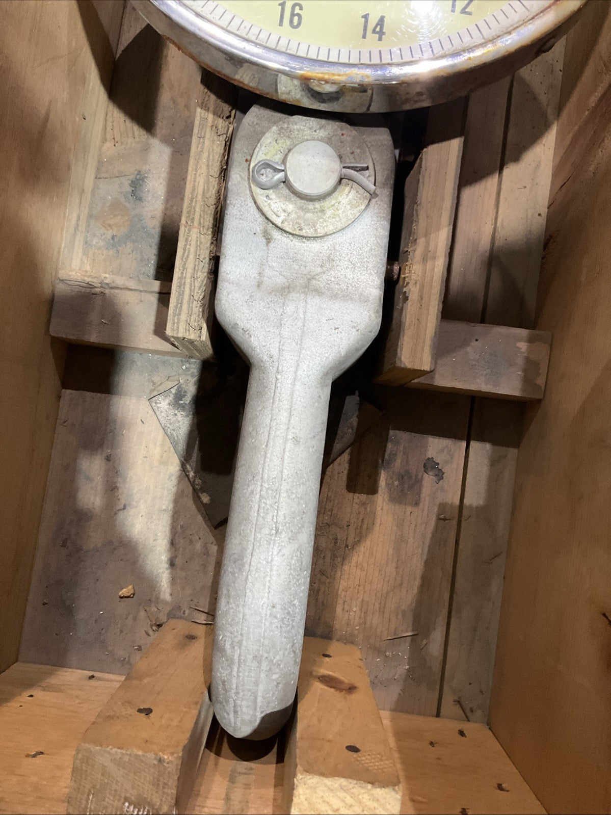 DILLON-DYNAMOMETER  3.277.705.  CAPACITY  30,000LB. DIVISIONS 200LB  R5T