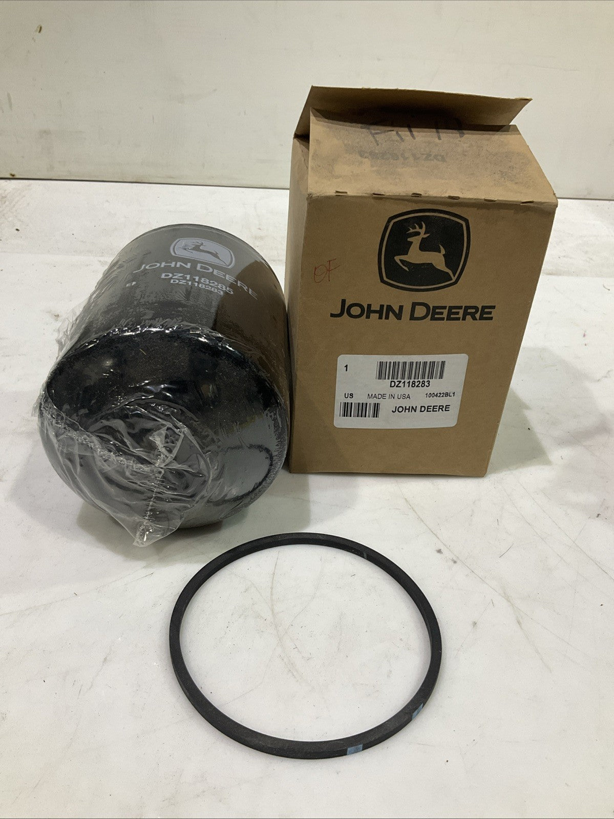 JOHN  DEERE   DZ118283  OIL CHANGE FILTER  KIT  LOT OF 2  Q9W