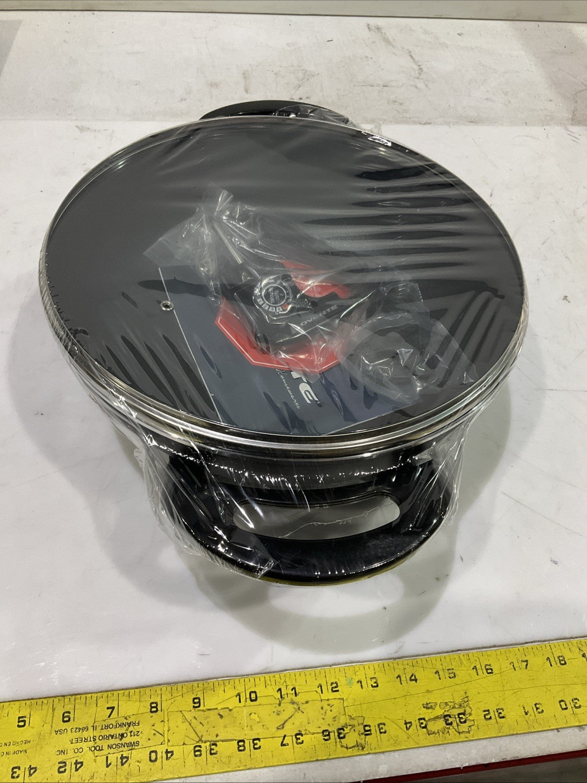 OVENTE  SK3113B  4.5-LITER  ELECTRIC  WORK  WITH NON-STICK  COATING SKILLET  Q9W