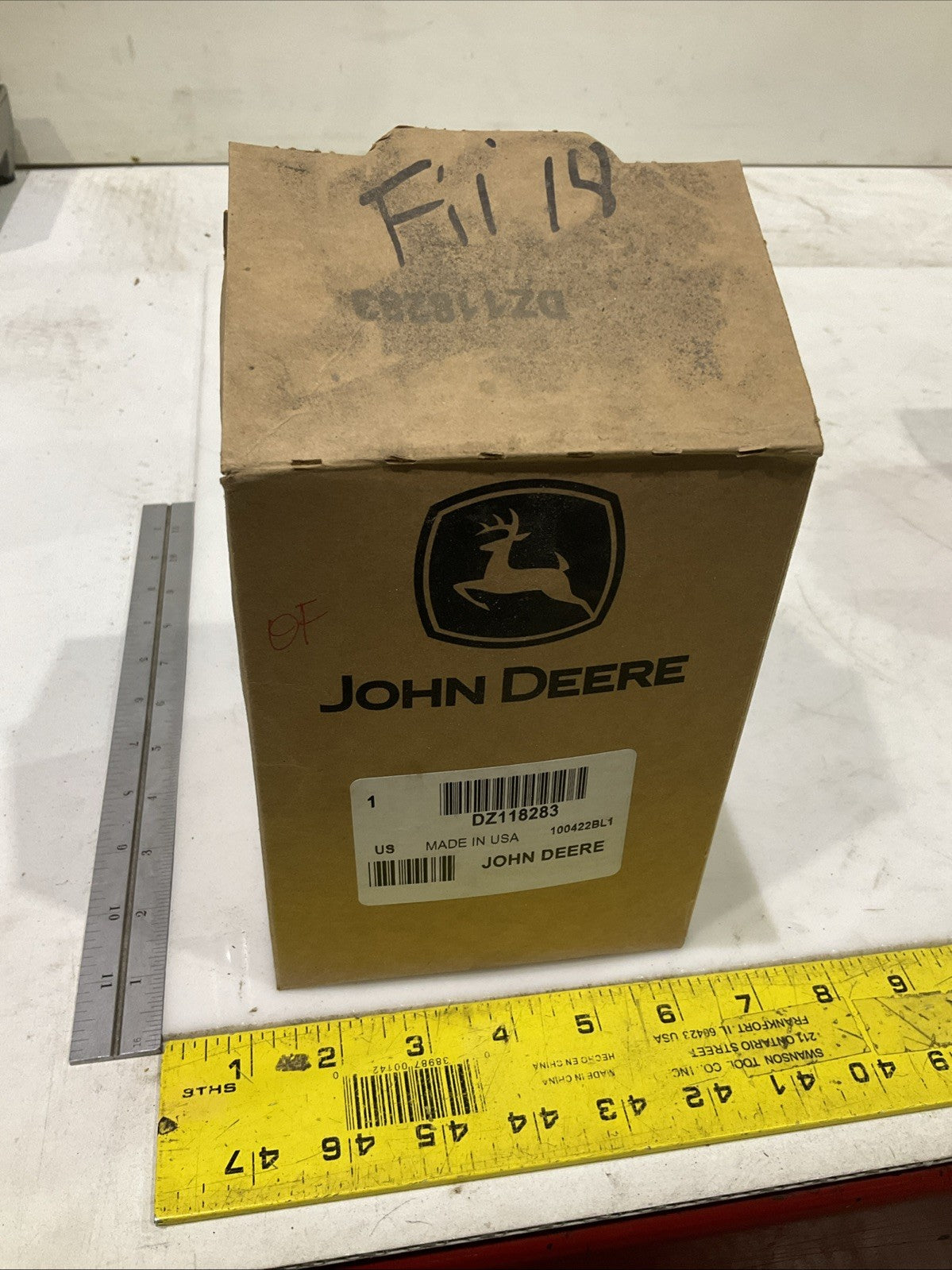 JOHN  DEERE   DZ118283  OIL CHANGE FILTER  KIT  LOT OF 2  Q9W