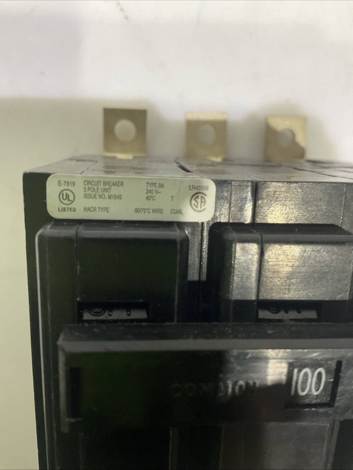EATON  BAB3100H  100AMP   3POLE  CIRCUIT  BREAKER   H5P