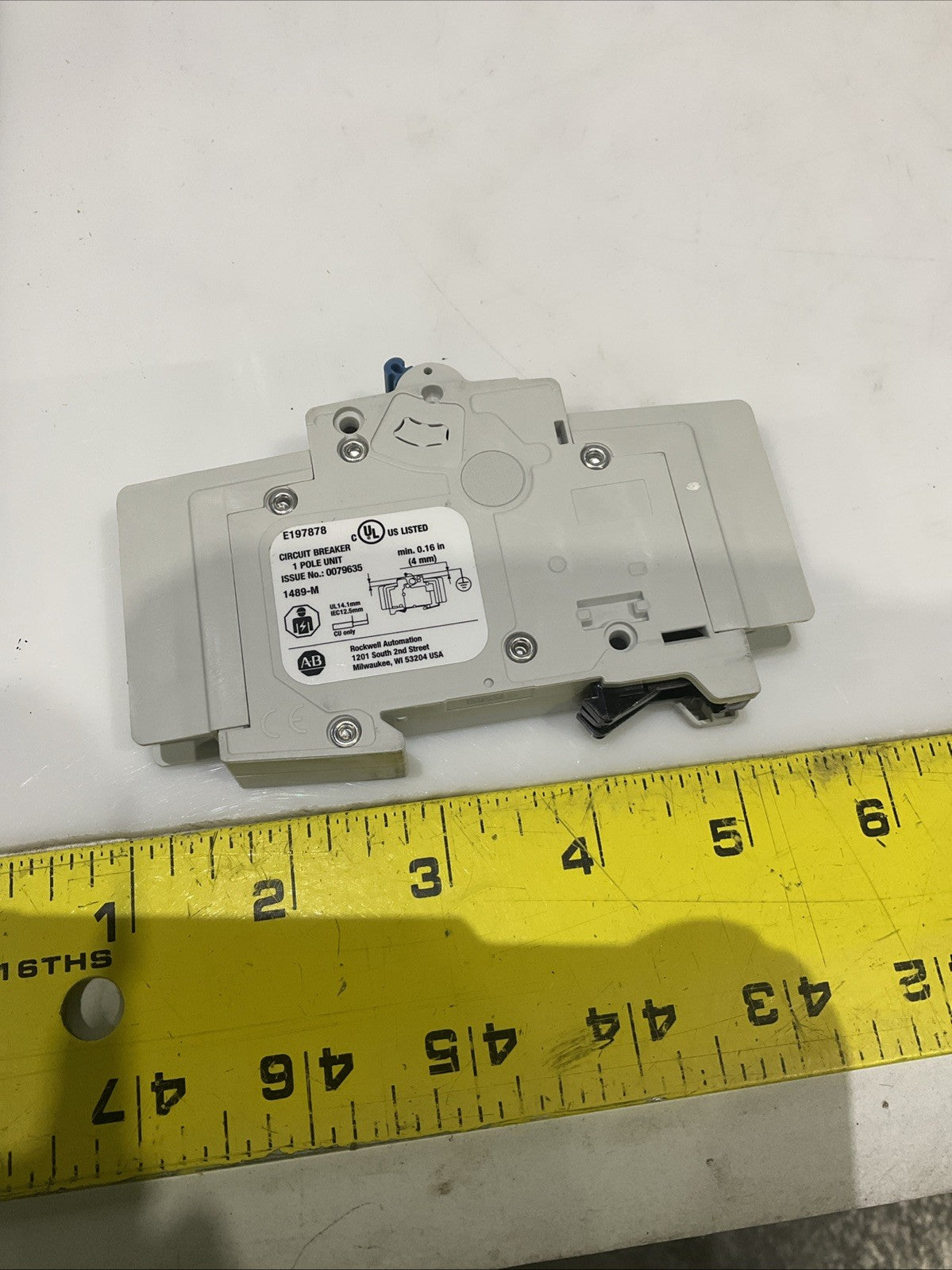 A-B  ALLEN BRADLEY   1489-M1C020   2AMP 1POLE  MINIATURE  CIRCUIT BREAKER  H5P