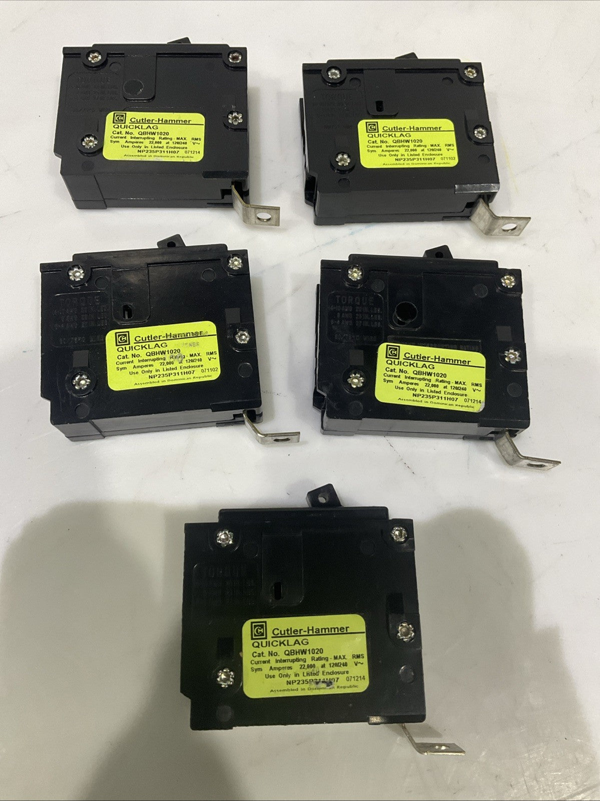 EATON CUTLER-HAMMER QBHW1020 22RMS 20A CIRCUIT BREAKER QUICKLAG  LOT OF 5 H5P