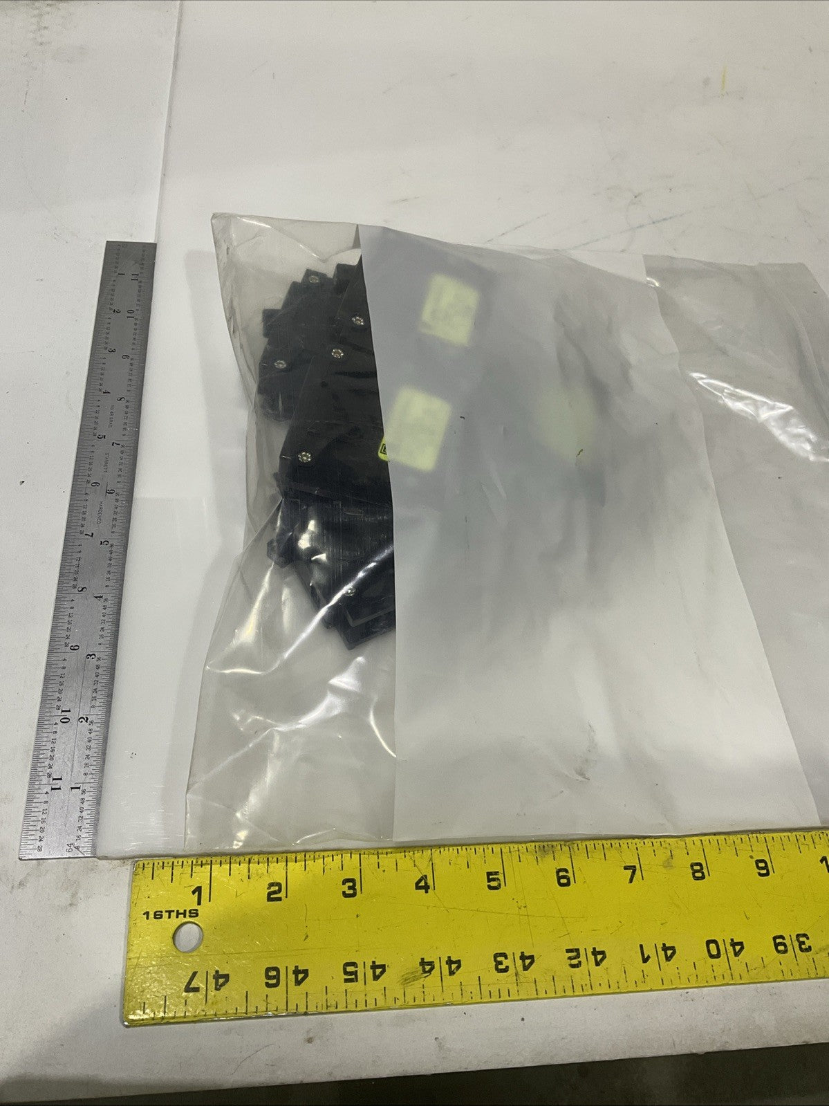 EATON CUTLER-HAMMER QBHW1020 22RMS 20A CIRCUIT BREAKER QUICKLAG  LOT OF 5 H5P