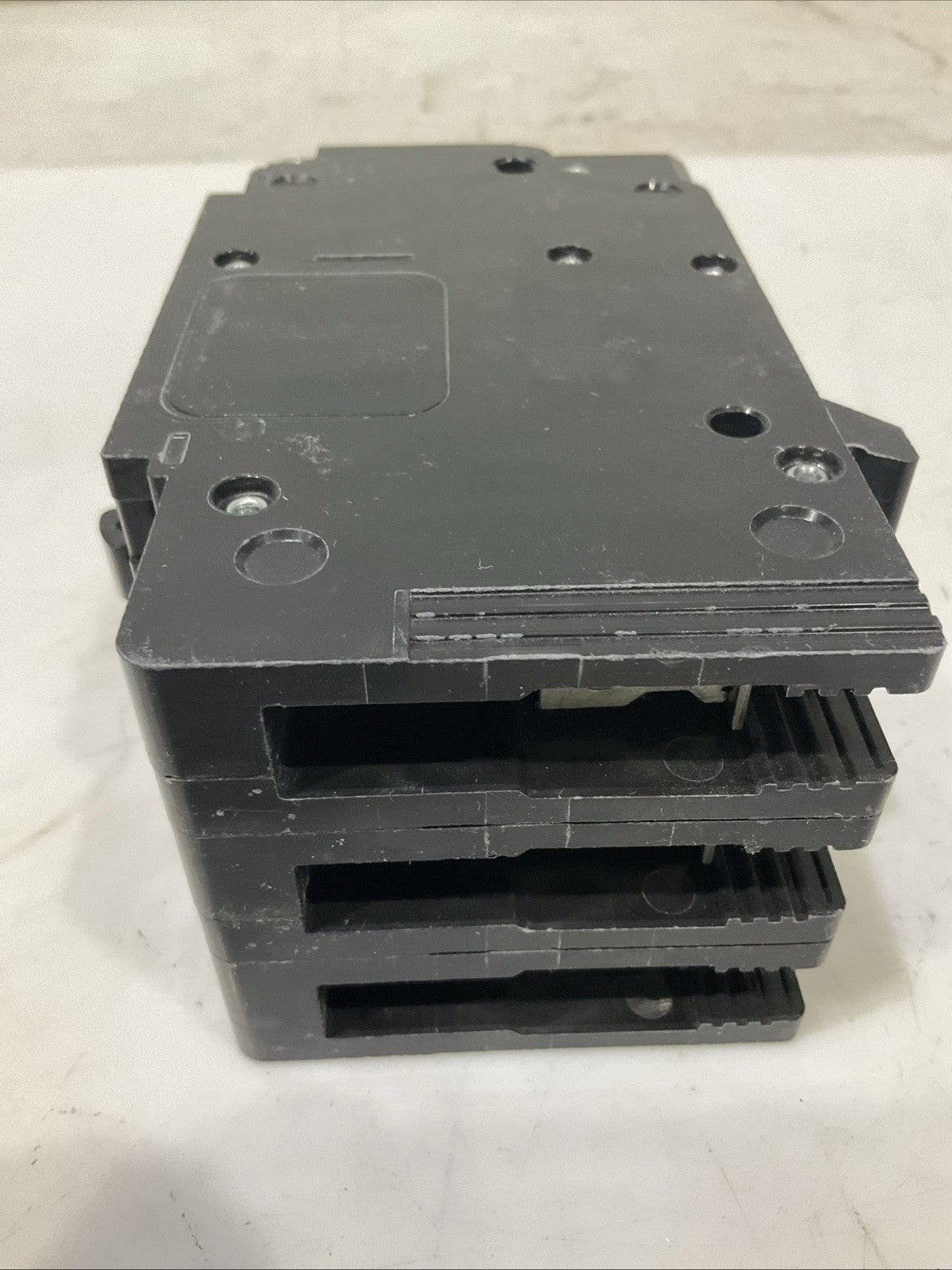 SQUARED D    EDB34020   20A  CIRCUIT BREAKER    480Y / 277V  50/60HZ   H5P