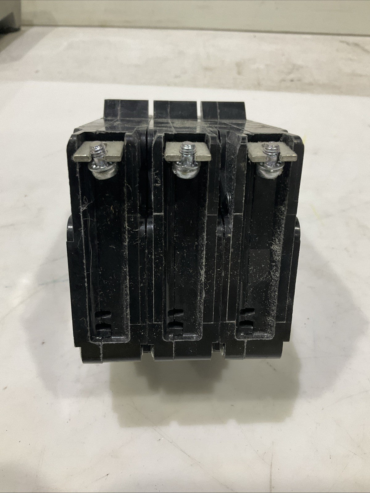 SQUARED-D   EJB34100  100A 3POLE  CIRCUIT BREAKER  480/ 277V  50/60HZ  H5P