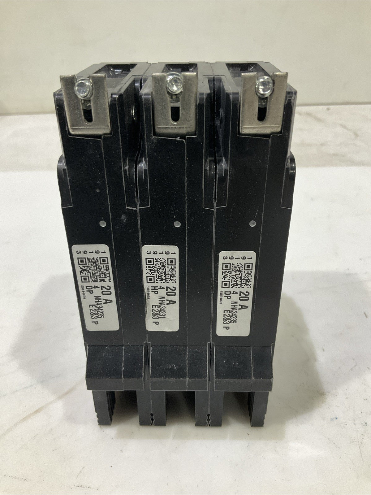 SQUARED D   EDB34020  20A  3POLE  CIRCUIT BREAKER  480Y/ 277V 50/60HZ   H5P