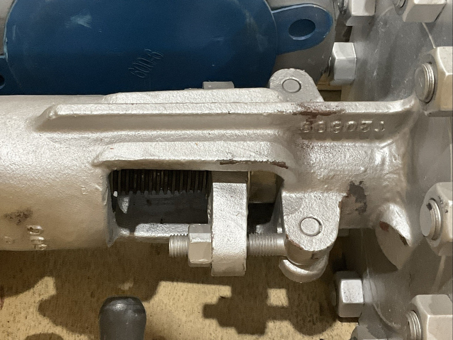 BONNEY FORGE 6" 600LB GATE VALVE RF CS WCB